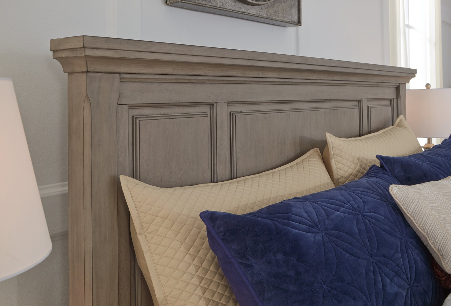 Lettner Queen Sleigh Bed with 2 Storage Drawers