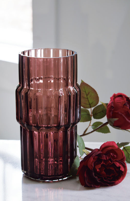Dorlow I/O Vase