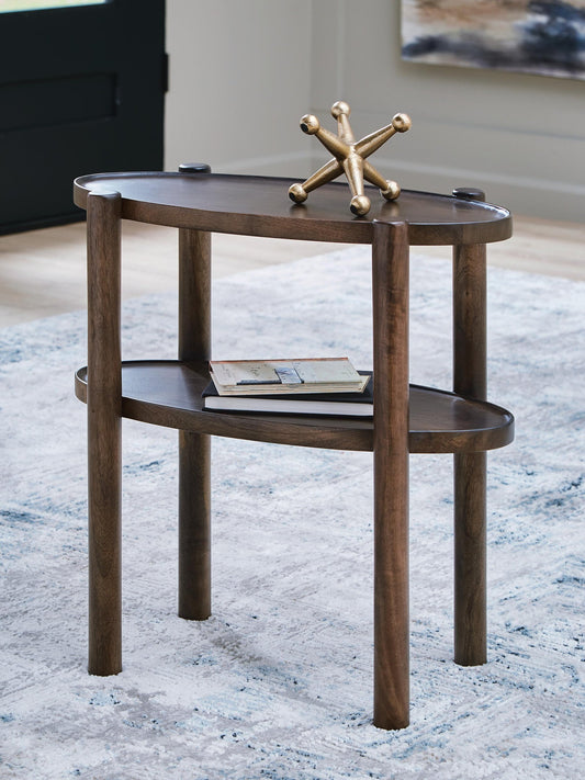Wiattbury Accent Table